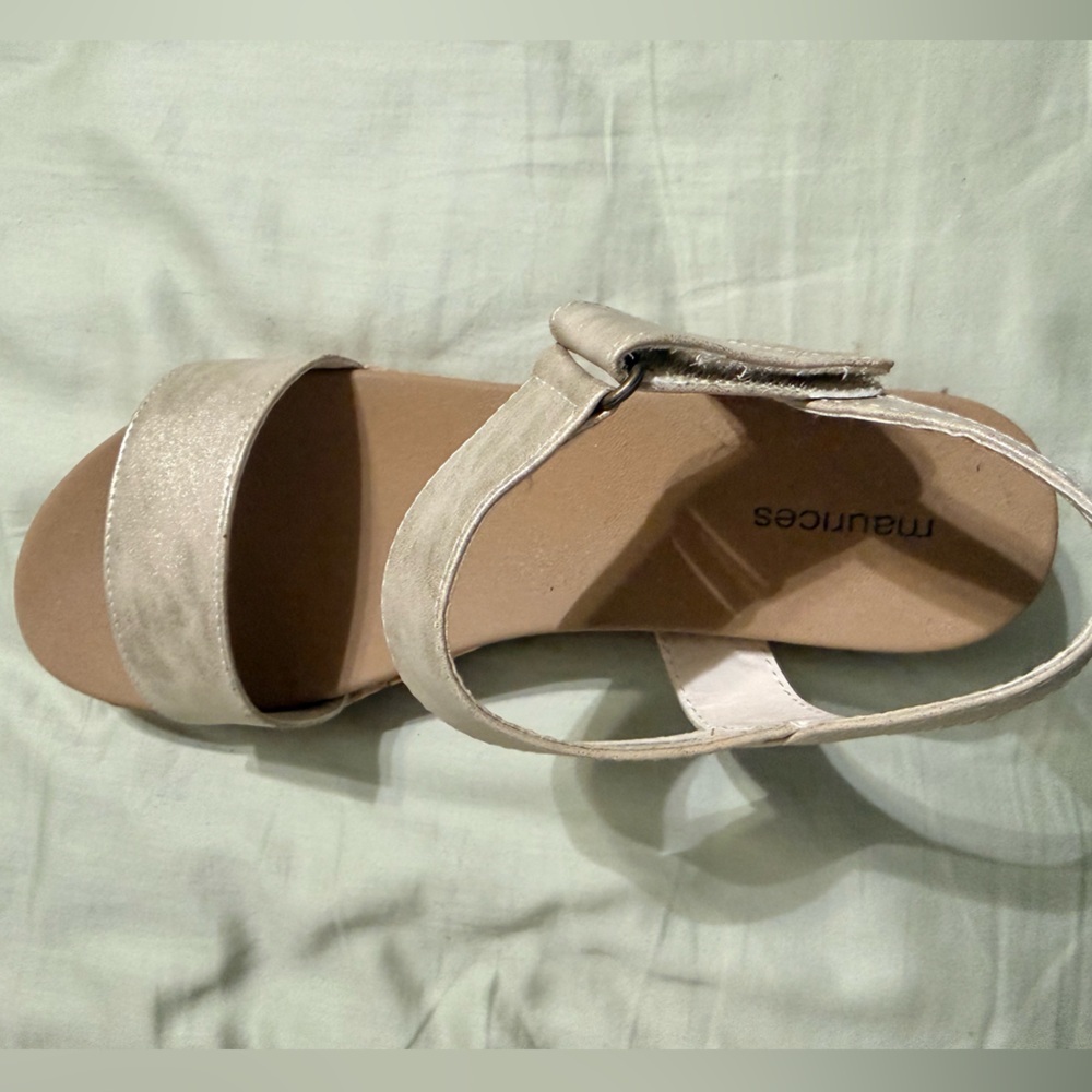 Maurices Women's Tan Sandals